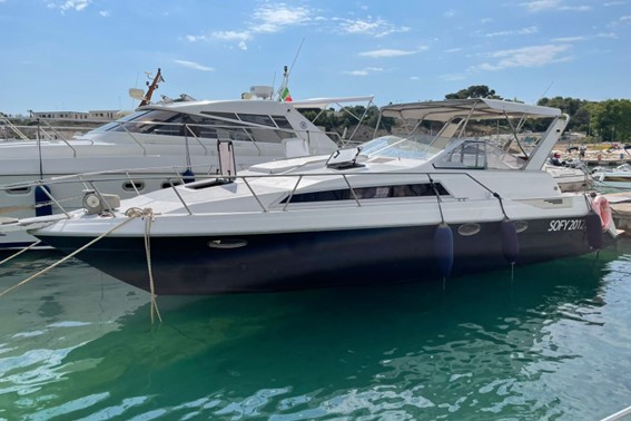 Giornata in yacht esclusivo nei dintorni di Otranto