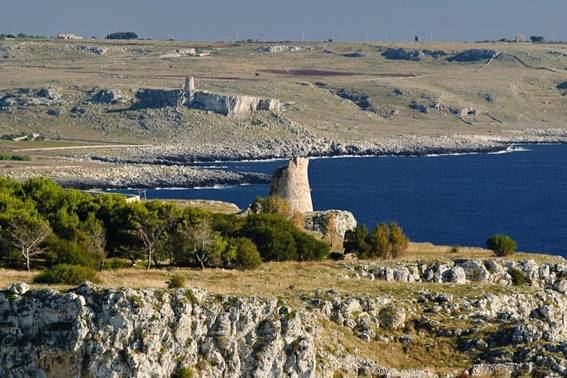 Grotte e torri da Otranto a Porto Badisco